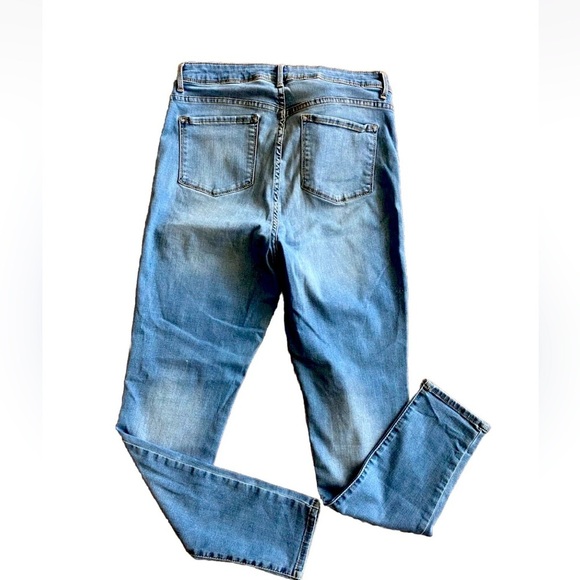 Time and Tru Women's Blue Jeggings, Size 12 - Picture 3 of 5